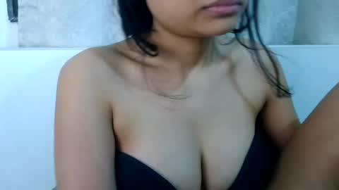 bellacrystall online show from 07/15/26, 07:52