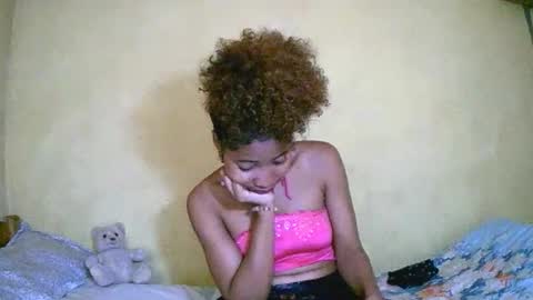 Snapshot of bellaena chatting on 10/09/25, 01:31 bellaena online show from 10/09/25, 01:31