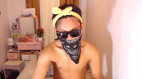 Snapshot of bellagorgeousx chatting on 09/17/25, 03:03 Bella online show from 09/17/25, 03:03