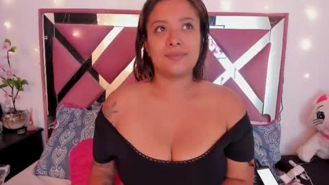 bellalumi online show from 05/22/26, 02:40