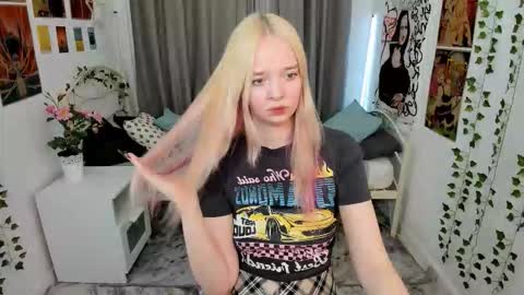 Bella online show from 01/14/26, 04:34