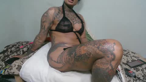 BELLAMORENA06 online show from 12/28/24, 03:26