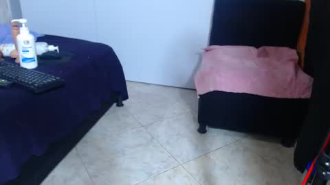 Snapshot of bellamy_sweet chatting on 01/23/25, 08:15 bellamy online show from 01/23/25, 08:15