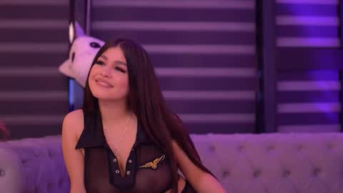 Bella online show from 09/22/25, 06:10