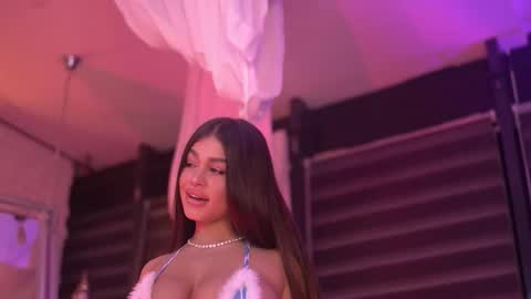 Bella online show from 12/04/25, 07:00