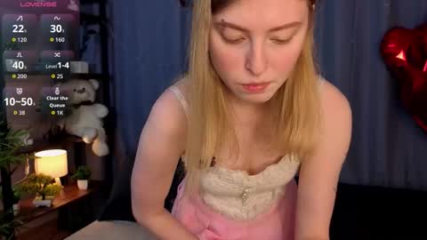 Snapshot of bellapoise chatting on 02/26/26, 11:31 Lana but not DelRay online show from 02/26/26, 11:31