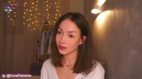 Anna  u can call me Ana de Armas online show from 01/17/26, 06:55