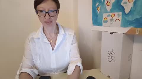 Emma online show from 06/25/26, 07:29