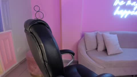  Bella Rose  online show from 12/08/24, 09:57