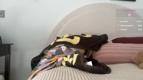 Isabella Ryder online show from 02/03/26, 09:42