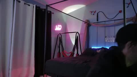 Bellaskeykeeper online show from 03/31/26, 10:04