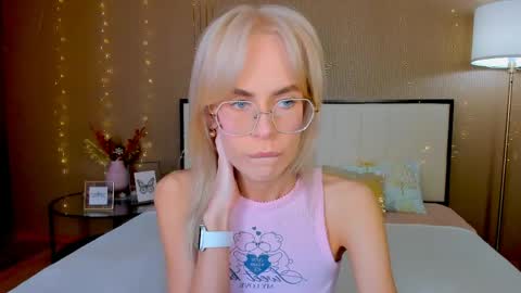 Bella online show from 05/14/26, 01:12