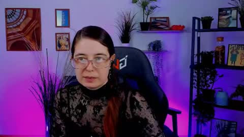 Snapshot of bellatrixllestrange chatting on 01/09/25, 08:11 Bella. Ntmu online show from 01/09/25, 08:11