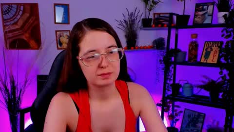 Snapshot of bellatrixllestrange chatting on 03/09/25, 08:10 Bella. Ntmu online show from 03/09/25, 08:10