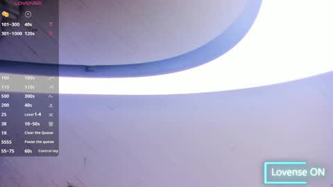 laukyubey             online show from 04/27/26, 02:31