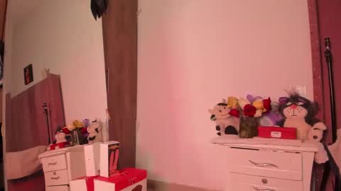 Bella online show from 02/21/25, 10:15