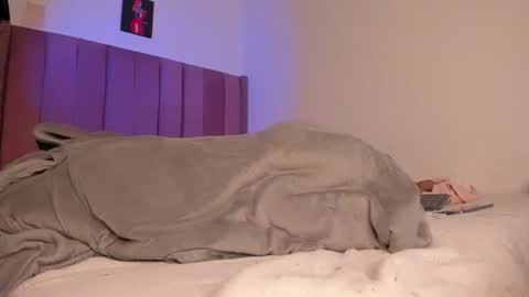 Bella online show from 03/04/25, 11:22