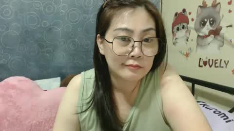 Bella online show from 03/04/25, 11:11