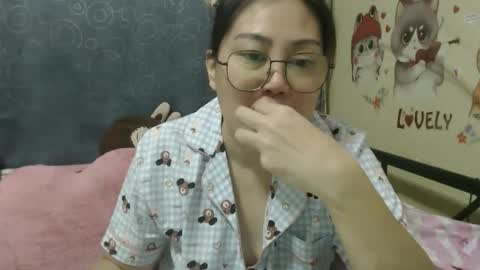 Bella online show from 09/10/25, 09:09