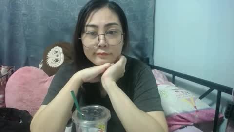 Bella online show from 11/04/25, 06:01