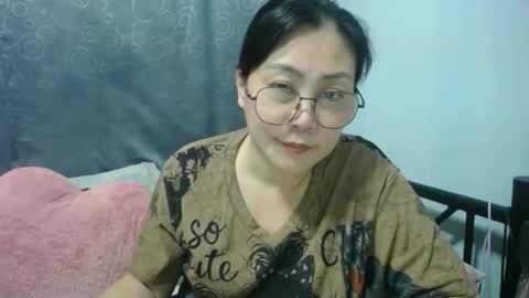 Bella online show from 12/04/25, 11:08