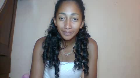 belle_annah online show from 05/15/26, 06:42