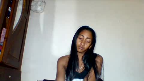 belle_annah online show from 07/24/26, 07:56