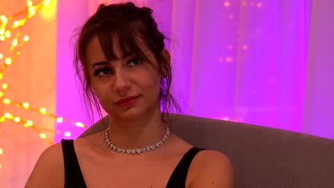 Belle online show from 02/05/26, 09:08