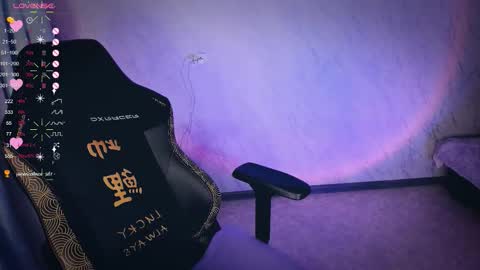 Your Annabelle Wolf  online show from 09/25/25, 07:06