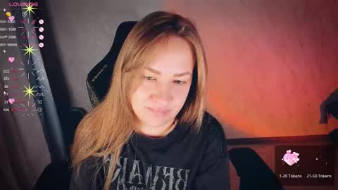 Your Annabelle Wolf  online show from 10/15/25, 03:23