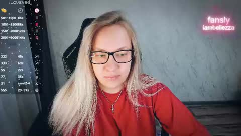 Snapshot of bellezza_ chatting on 06/23/26, 06:50 Your Annabelle Wolf online show from 06/23/26, 06:50