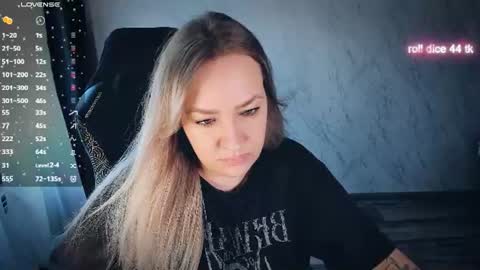 Snapshot of bellezza_ chatting on 07/12/26, 06:59 Your Annabelle Wolf online show from 07/12/26, 06:59