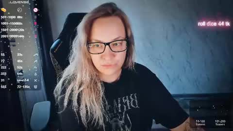 Snapshot of bellezza_ chatting on 07/19/26, 01:48 Your Annabelle Wolf online show from 07/19/26, 01:48