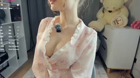 Bella online show from 07/05/26, 06:04