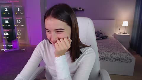 Bella online show from 10/01/25, 01:11