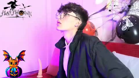 Neon online show from 10/17/25, 11:24