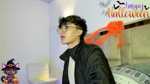 Neon online show from 10/27/25, 11:36