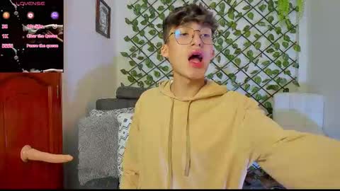 Neon online show from 11/20/25, 11:32