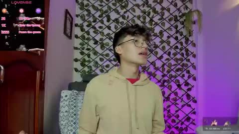 Neon online show from 12/18/25, 11:16