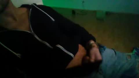 Snapshot of bello477192 chatting on 11/30/25, 01:53 bello477192 online show from 11/30/25, 01:53