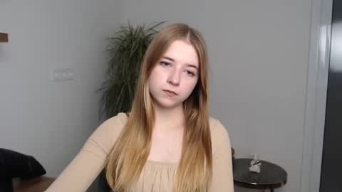 bellochka_ online show from 12/02/25, 01:28