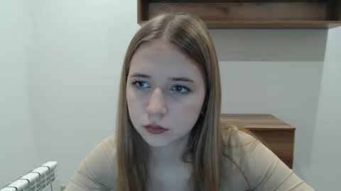 bellochka_ online show from 12/19/25, 07:26