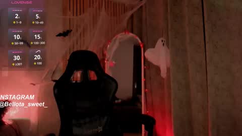  Bella  online show from 10/28/25, 02:15