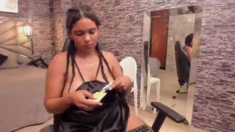 Belly online show from 10/08/25, 03:15