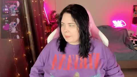 LinaBoo online show from 11/23/25, 05:24