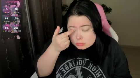 LinaBoo online show from 12/16/25, 05:12