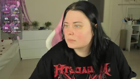 LinaBoo online show from 06/01/26, 01:57