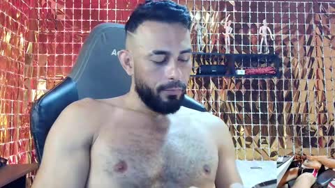 Snapshot of ben_blaze chatting on 01/25/25, 10:18 BEN online show from 01/25/25, 10:18