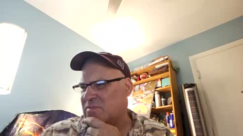 Snapshot of bendavewill chatting on 07/10/26, 06:07 Bendavewill online show from 07/10/26, 06:07