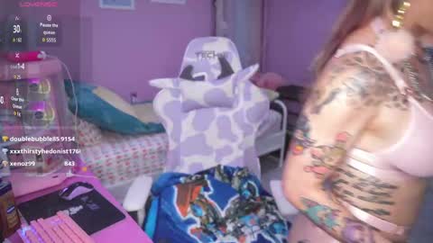 Bendymeow online show from 04/29/26, 05:44
